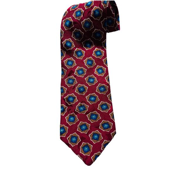 CHRISTIAN DIOR MENS DARK RED GEOMETRIC 100% SILK TIE 3.75 x 59.5 in DESIGNER - Picture 1 of 4